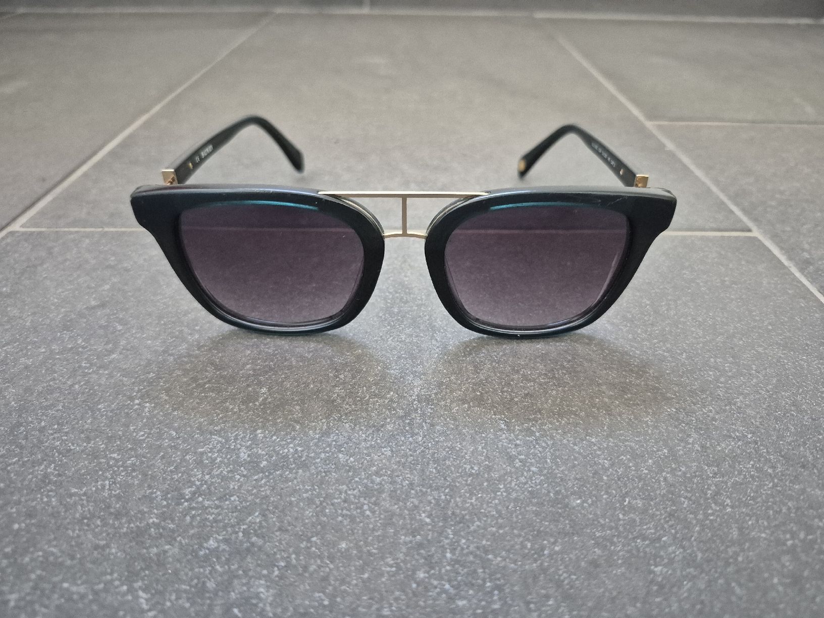 Balmain Occhiali & Lenti: Lunettes de soleil Balmain noir – Usato da Nidau venduto da bab_nv6r