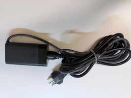 HP USB Charger 65W 100-240V Netzteil guter Zustand