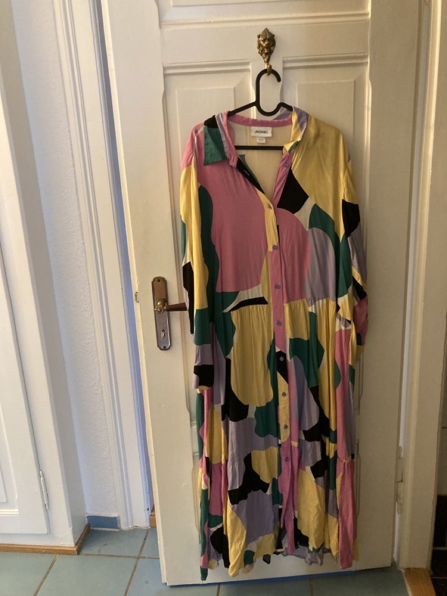 Monki Vestiti: Bunt gemustertes Maxikleid, Gr. L – Usato da Luzern venduto da bettygreen 1