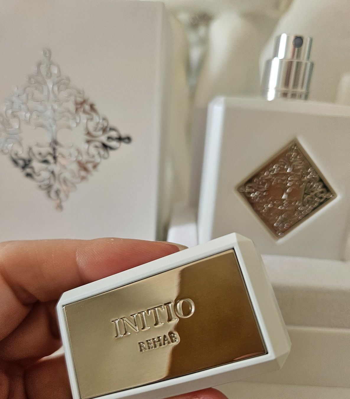 Initio Parfums & Eau de Toilette: Initio Parfums Rehab 90 ml – D'occasion à Bex par bes_9dyf 6