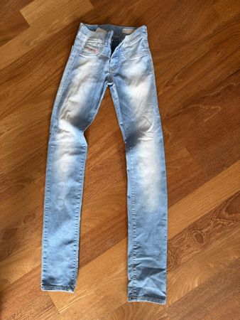 Damen Jeans Diesel Livier hellblau Stretch Grösse W23