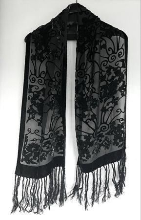 Vintage Schal mit Ausbrenner-Effekt und floralem Samtmuster