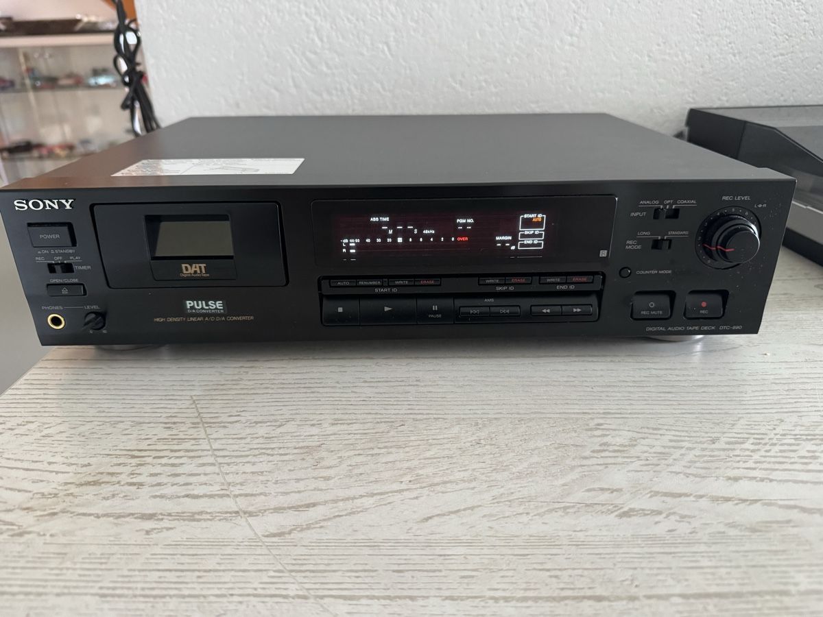 Sony Enregistreurs: Sony dtc-960 dat recorder – D'occasion à Zunzgen par milesdavis76
