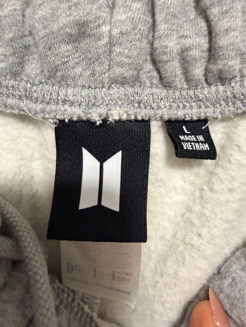 Pantaloni: BTS RM Hose Gr L – Usato da Basel venduto da iulia_haul 2