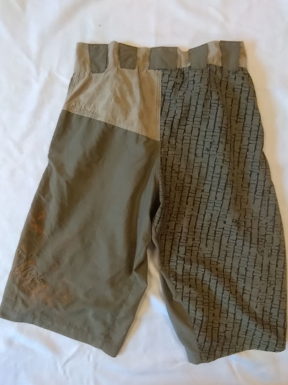 Pantaloni: Short VTT Sombrío Taille L – Usato da Farvagny-le-Grand venduto da LaCaverne 4