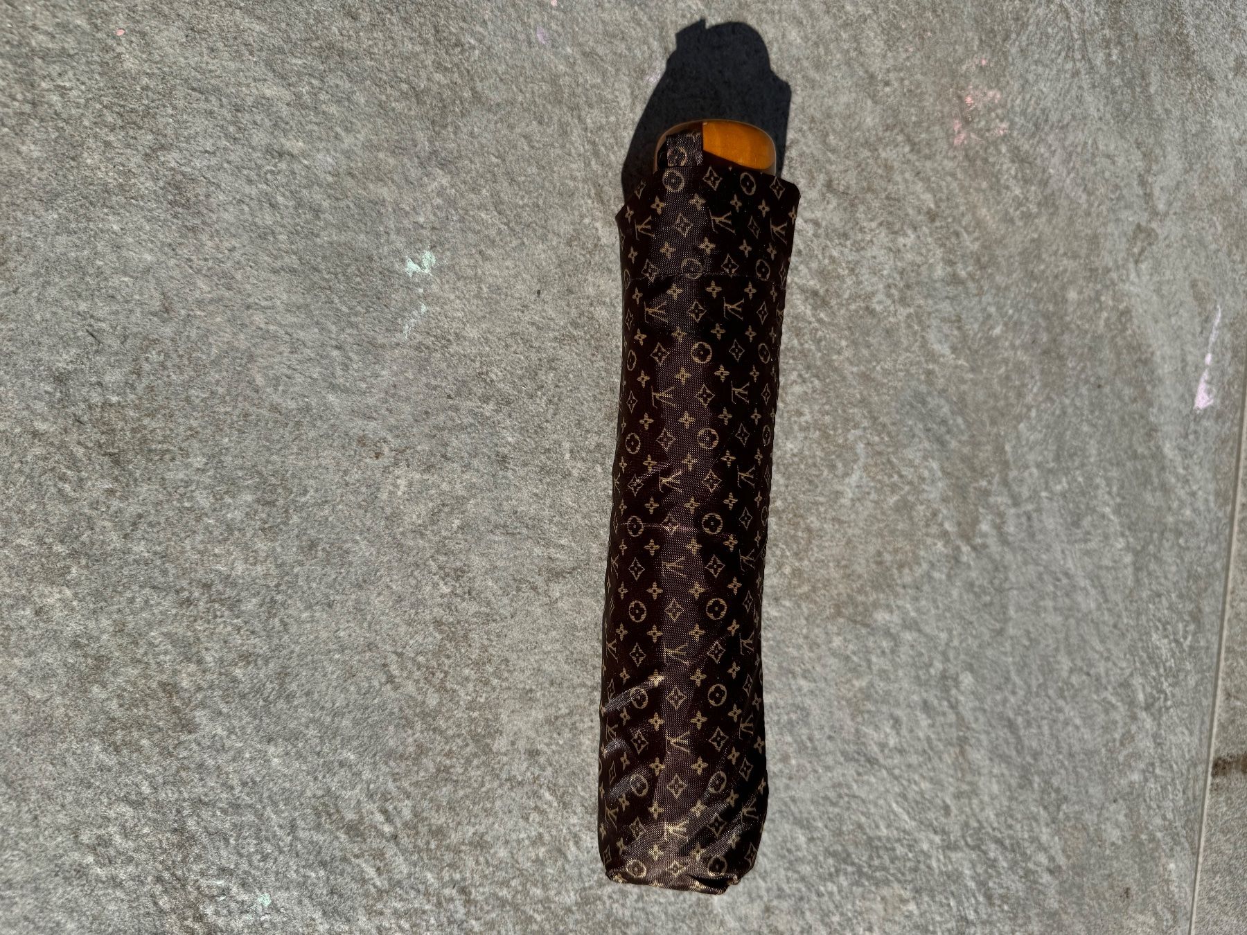 Regenschirme: Louis Vuitton Regenschirm - Knirps – Gebraucht aus Buchs SG von ema_j65m 4