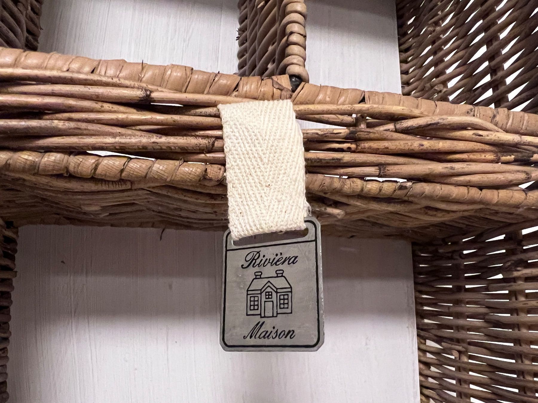 Riviera Maison Regale: Rivera Maison Rattan Wandregal – Gebraucht aus Burgdorf von Meltusia 6