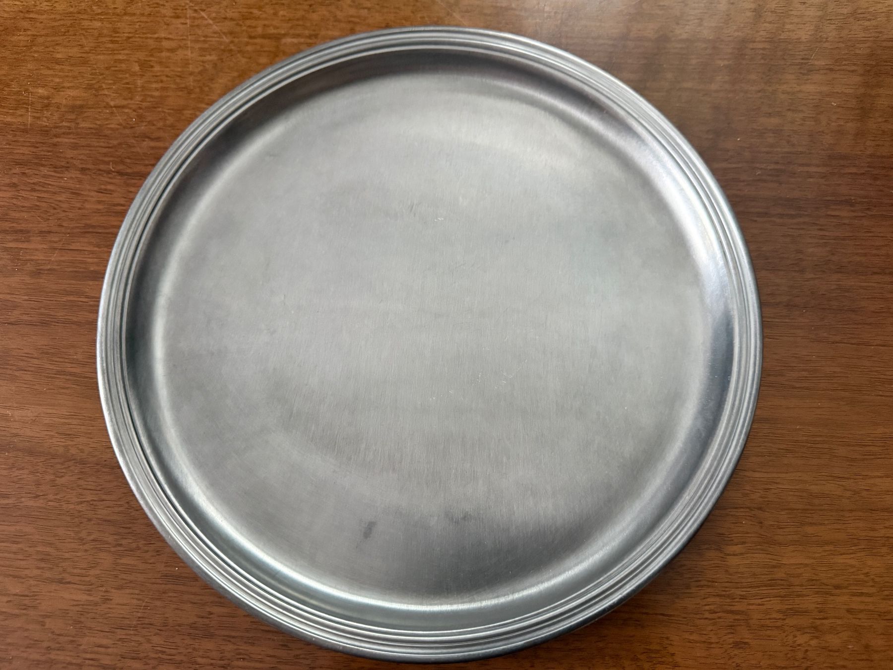 Piatti di portata: Zinnplatte Rund Durchmesser 30cm Gebraucht – Usato da Erstfeld venduto da Mario_boe0