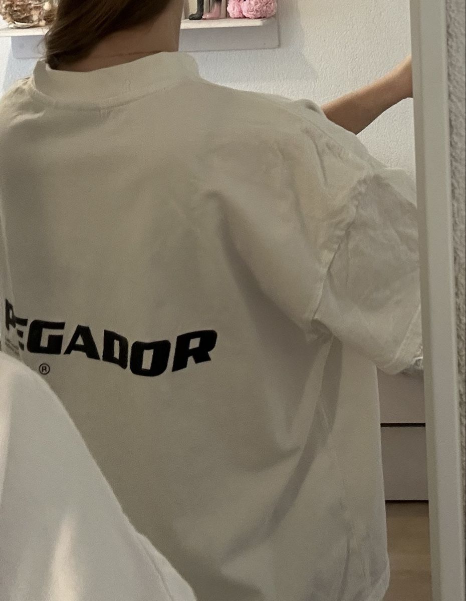 Pegador T-shirt: Pegador T-shirt – Nuovo (secondo la descrizione) da Rorbas venduto da KiseliKupus 1