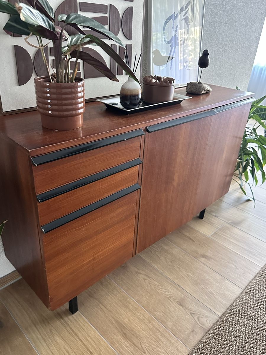 Kommoden: Mid-Century Sideboard / Kommode/ Schuhschrank – Gebraucht aus Effretikon von TomeK.