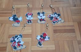 Porte-clés Mickey/Minnie en diamond painting neufs/Schlüssel