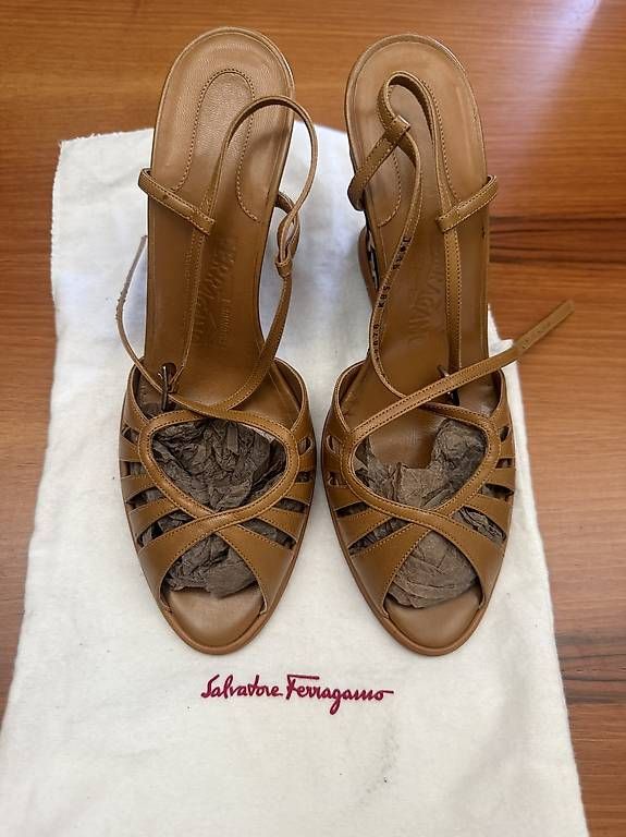 Damenschuhe: Sandali Ferragamo, no.40 – Gebraucht aus Origlio von lui_97nd