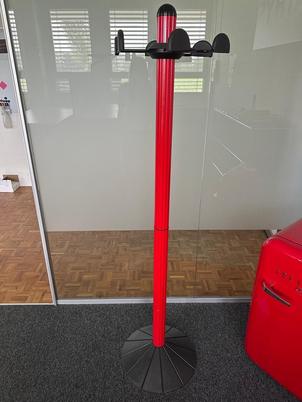 Altro in Decorazioni & Accessori: Garderobenständer in rot – Usato da Unterentfelden venduto da main5035 1
