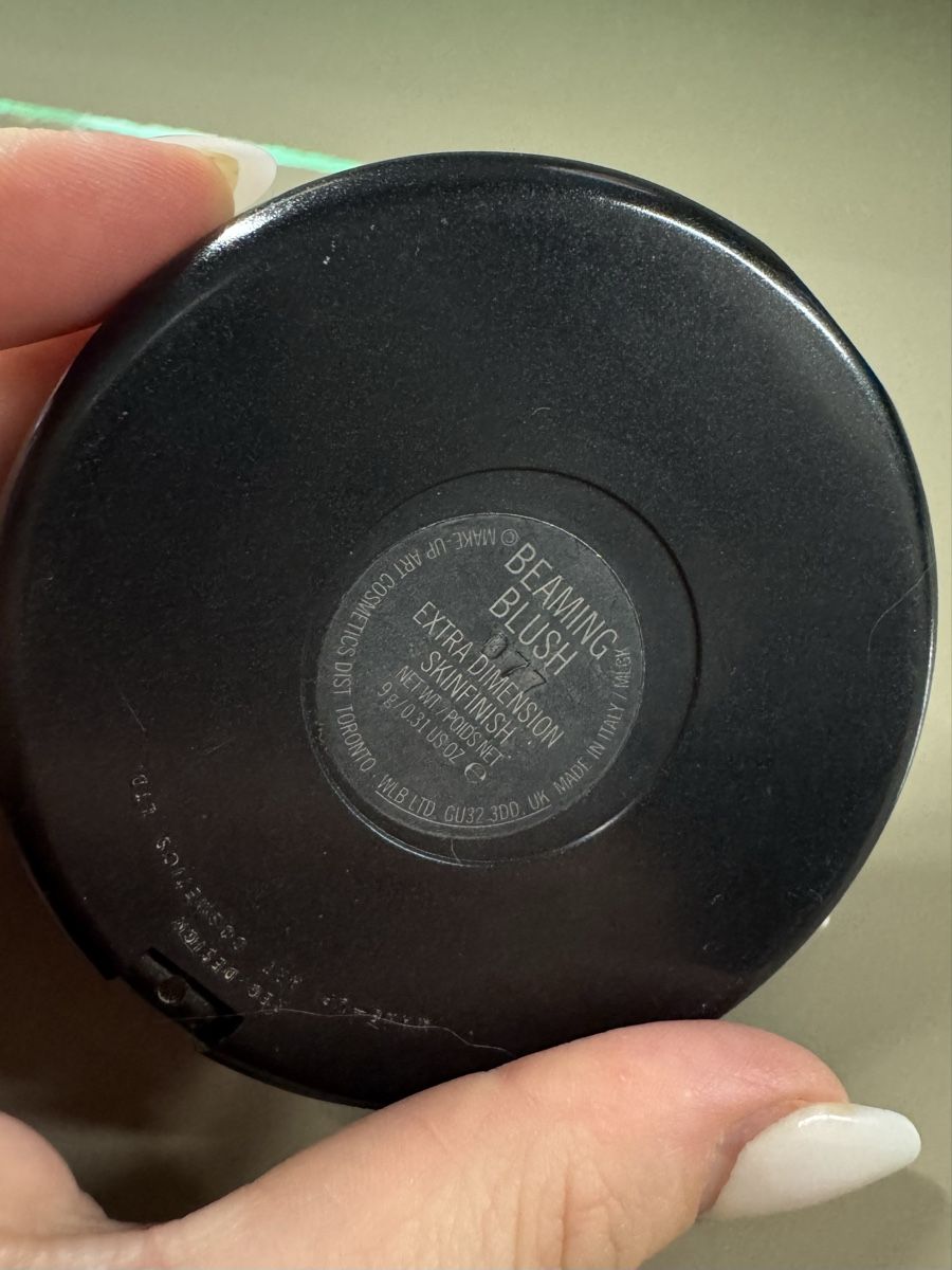 Make-up: MAC Highlighter, Extra Dimension Skinfinish „Beaming Blush“ – Gebraucht aus Bättwil von  2