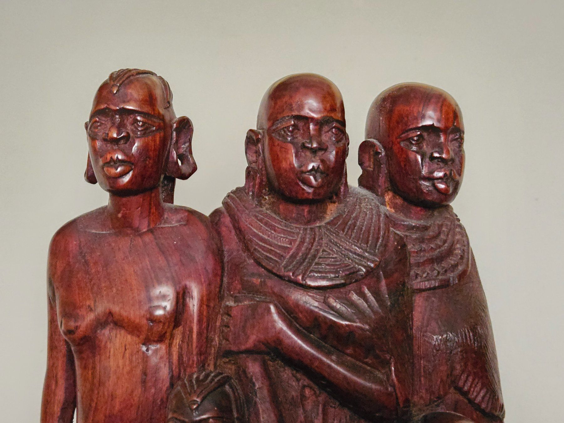 Sculture & Statue: Afrikanische Holzskulptur – Usato da Lugano venduto da Numisartes 4