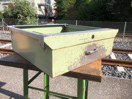 Unterbauschrank, Upcycling / Werkstatt, Massiv & gut