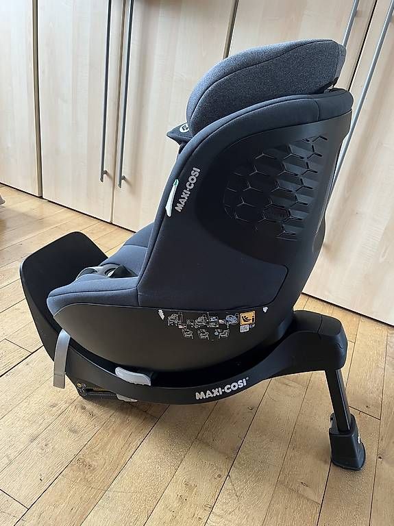 Seggiolini per auto: Mica Pro Eco i-Size Authentic Graphite  MAXI-COSI – Usato da Emmenbrücke venduto da Nigel_Buholzer 2