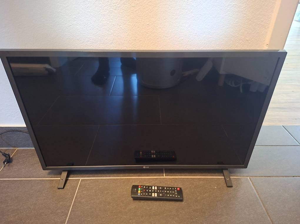 LG Televisori: LG Smart TV 32 Zoll – Usato da Lyss venduto da toe_68qb 1