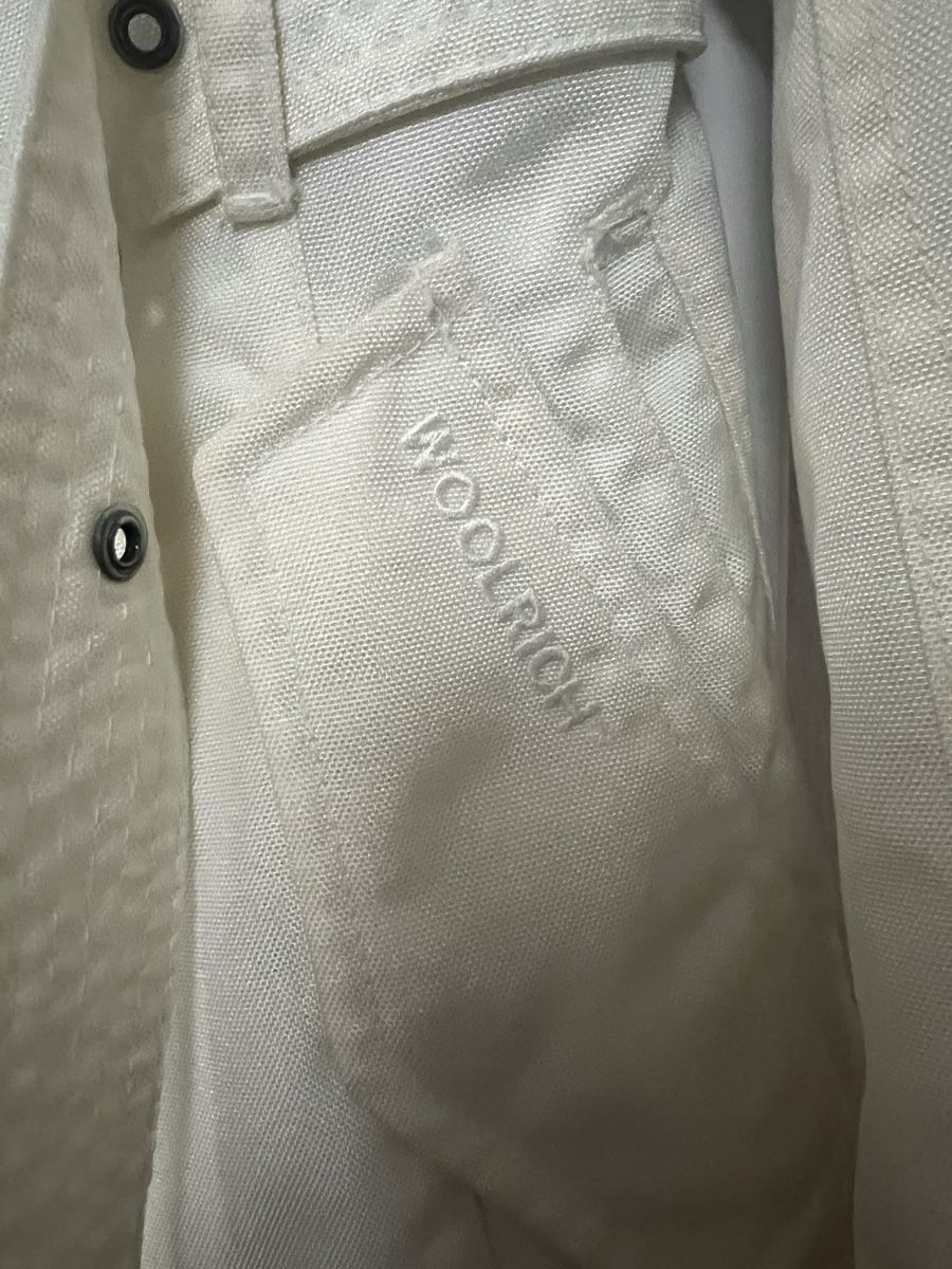 Woolrich Giacche: Original Woolrich Jacke XS Off-White mit Echtfell – Usato da Basel venduto da evenex 1