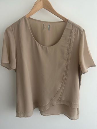 Schicke Sommerbluse in Beige - Grösse 42 - Top Zustand!