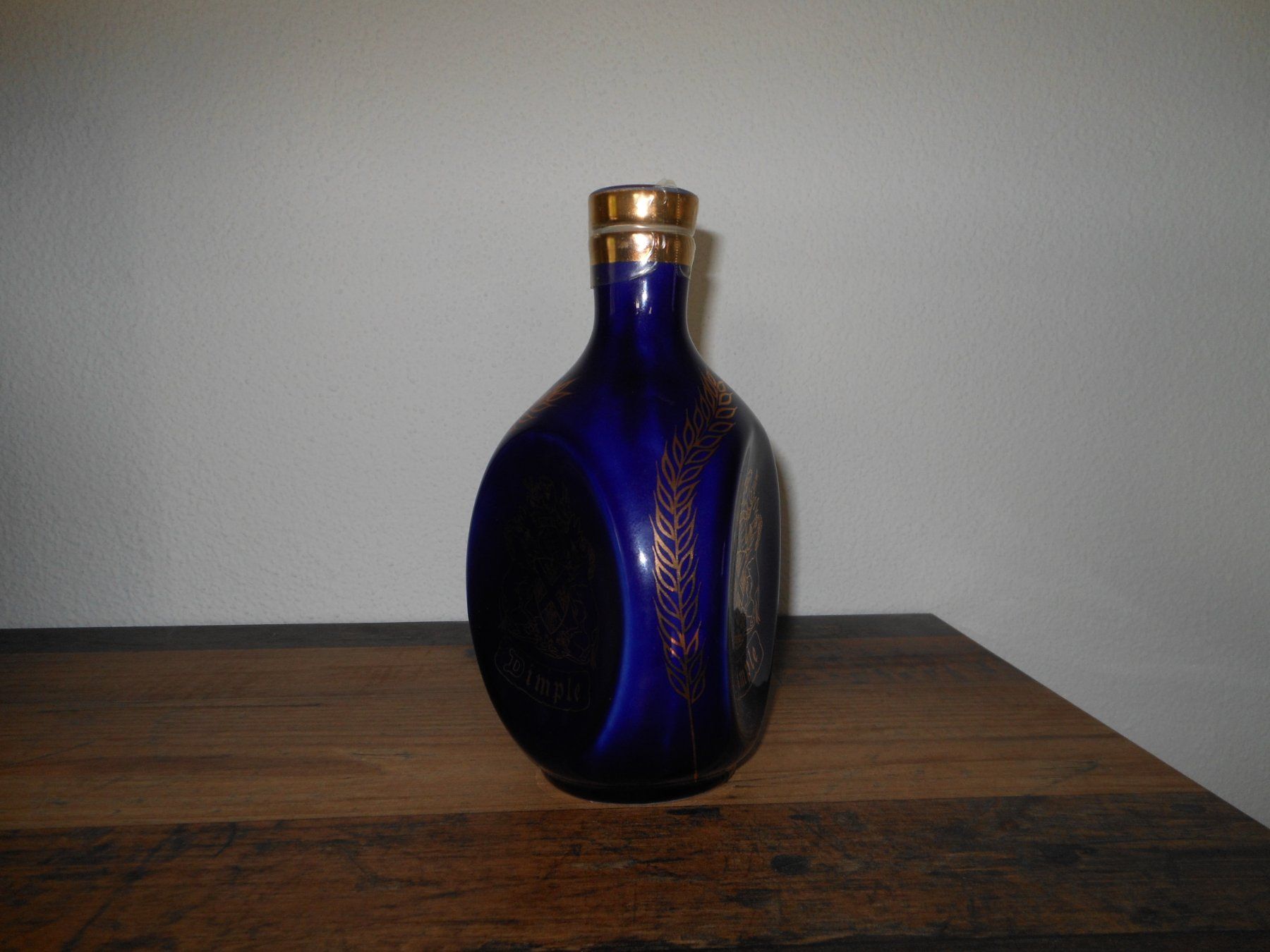 Spirituosen: DIMPLE SUPERIOR DE LUXE BLUE DECANTER 75CL – Gebraucht aus Beringen von mar_j2nk 1