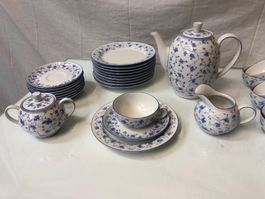 Teeservice von Arzberg Blaublüten für 8 Personen 29-teilig