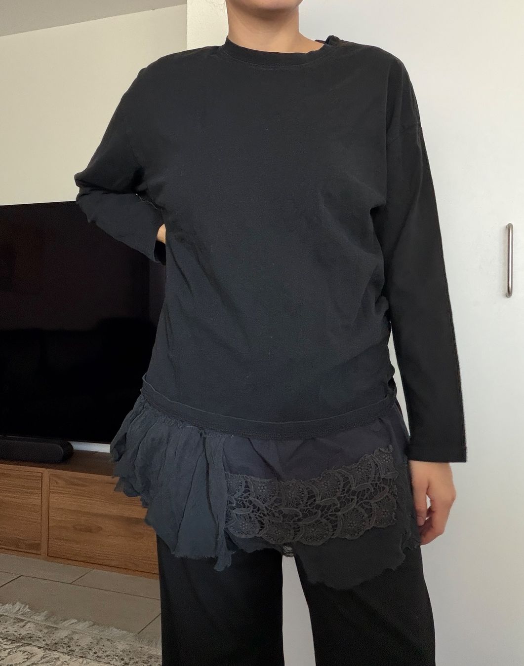 T-shirt: Lace long shirt layering – Nuovo (secondo la descrizione) da Zürich venduto da sad_rd9w