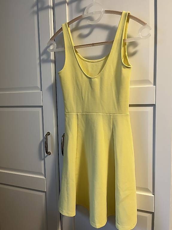 Vestiti: Tennis-Kleid 32 – Usato da Stallikon venduto da Kuschligwuschlig1 1