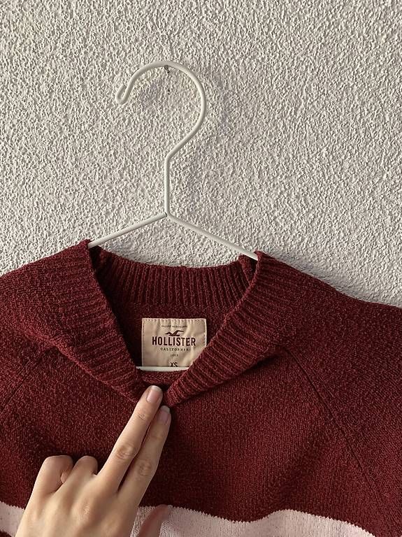 Pulls & Sweat-shirts: Hollister Pullover Rot Weiss – D'occasion à Wahlen b. Laufen par Jeanine_T 2