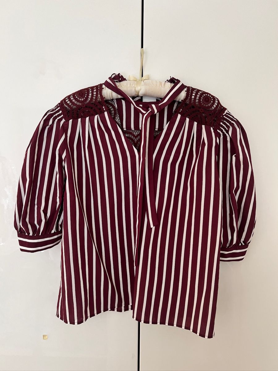 Sandro Camicette: NEW Sandro 85% VISCOSE Blouse, Size 1 – Nuovo (secondo la descrizione) da Zürich venduto da SandroMaje 1