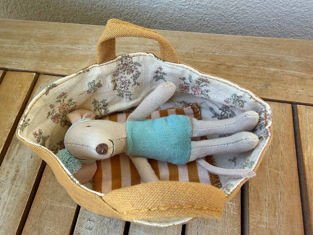 Jouets: Tragtasche oder Bettchen für eine Maileg Maus – Neuf (Voir description) à Richterswil par binchen03 2