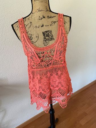 Top im Häkellook S/M coralrot