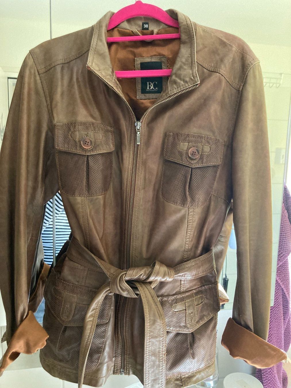 Giacche: Damen-Lederjacke Gr. 38, Rehbraun – Usato da Nebikon venduto da zesette 3