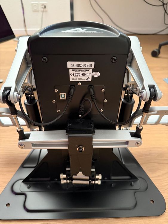Thrustmaster TPR Pendular Rudder – High-End Pedalsystem (Gebraucht) in ...