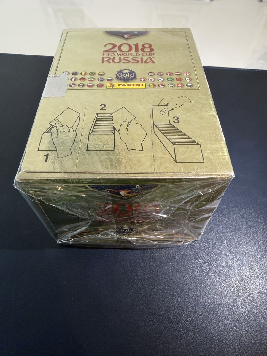 Panini Carte collezionabili: Panini WM 2018 Gold Edition Box OVP RARE – Nuovo (secondo la descrizione) da Gränichen venduto da swisscardcollector 1