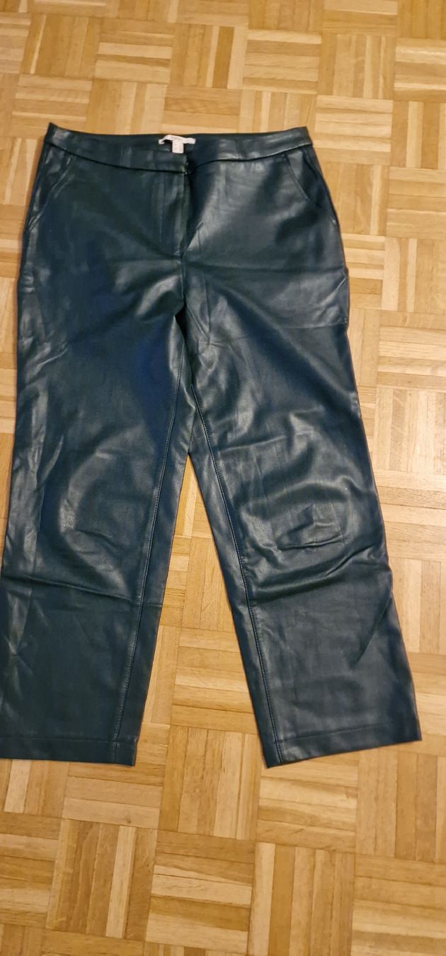Esprit Pantaloni: Esprit Lederhosen Gr 40 – Usato da St. Gallen venduto da mania03