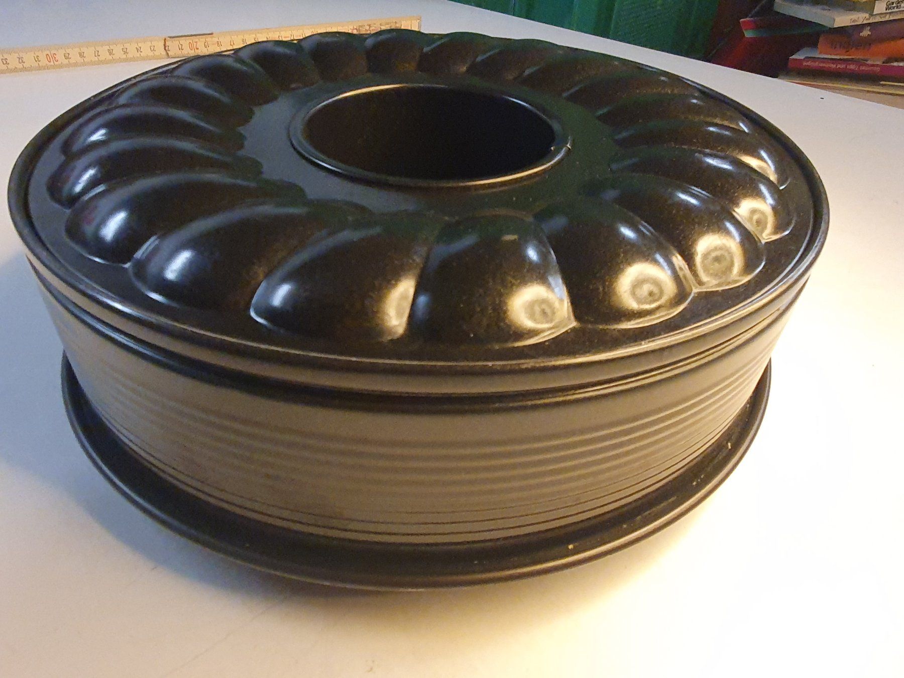 Moules à gâteaux: Kuchenform 24 cm – D'occasion à Zürich par loosebone 4