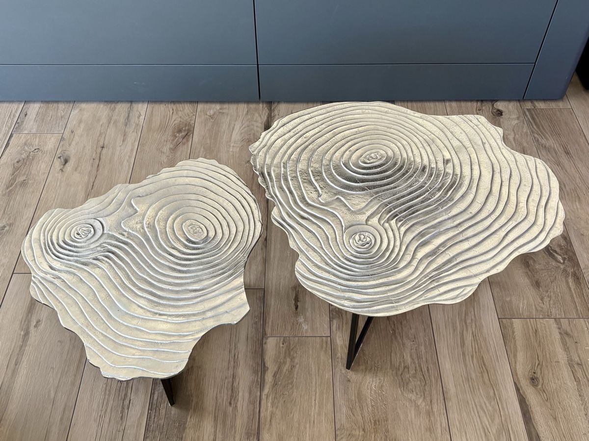 Set di tavolo e panche: Couchtisch / Salontisch 2er-Set – Usato da Fehraltorf venduto da Miramiaui 1