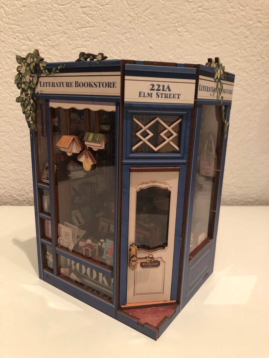 Tutte le decorazioni: Literature Bookstore - Book Nook – Usato da Zollikofen venduto da DelNero 7
