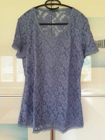 T-shirt M comme neuf