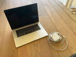 MacBook Pro 15