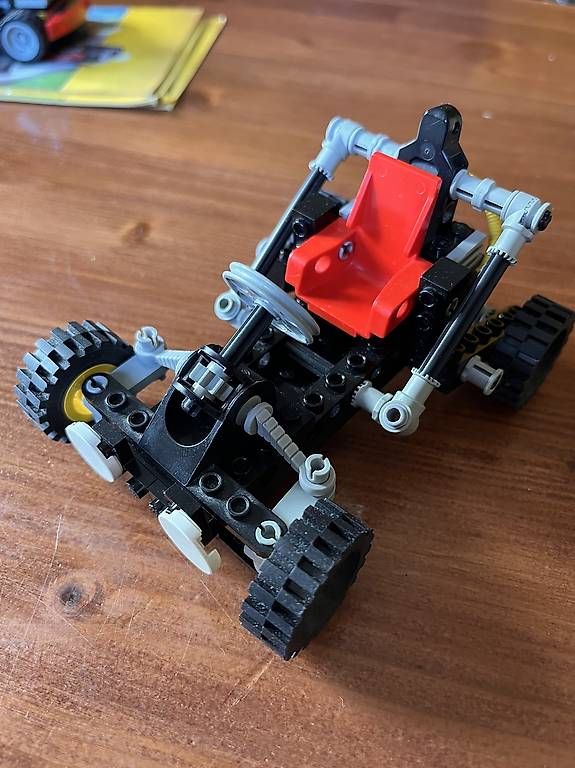 Kit di costruzioni: Lego Technic 8832 Roadster – Usato da Grenchen venduto da mammamia25