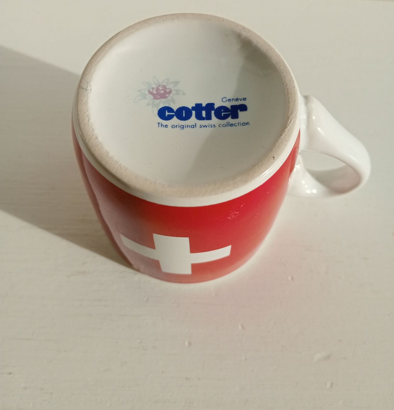 Tazze: Schweizer Rote Espresso Tasse Cotfer Geneva mit Flagge – Usato da Allschwil venduto da Evgeniia78 5