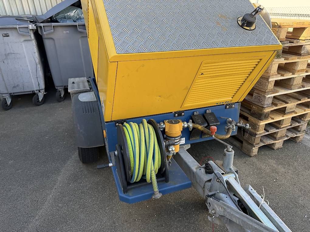 Saldatori: Mobile Schweissanlage / Bau-Kompressor mit Stromagregat – Usato da Oberlunkhofen venduto da musikmotto80 4
