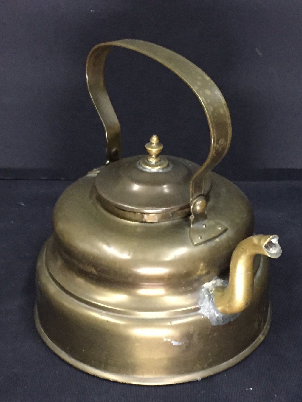 Teiere: Sehr Dekoratives Antikes Krug Messing – Usato da Schaffhausen venduto da vintageville 1