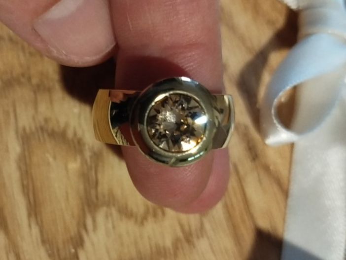 Anelli: Ring mit grossem Kristallstein, Grösse 56, schick! – Usato da Gränichen venduto da karthu 5
