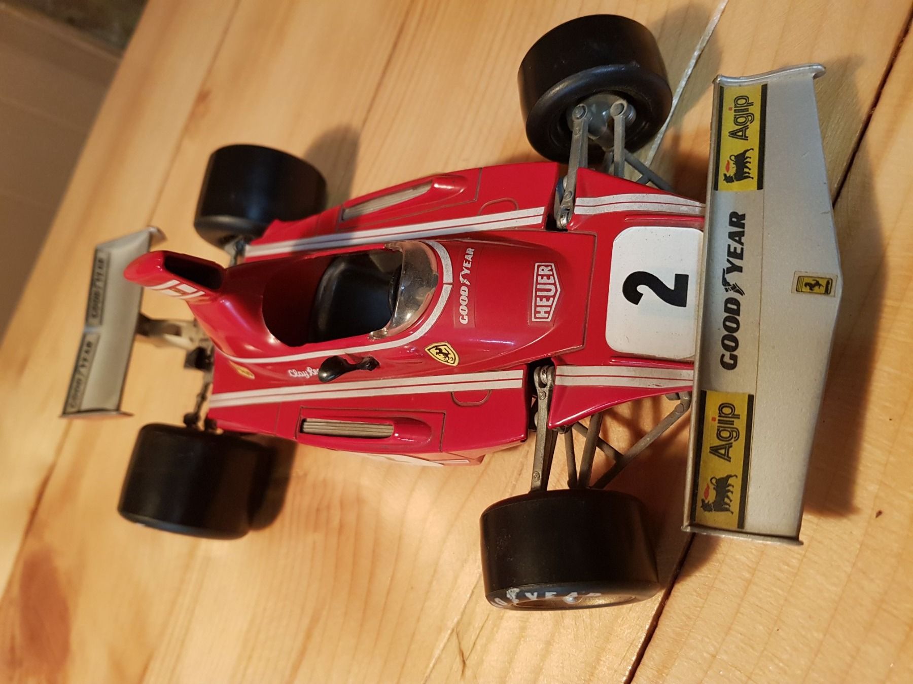 Ferrari Modellini d'auto: Ferrari 1:16 Modellauto – Usato da Steg im Tösstal venduto da LARO14 3