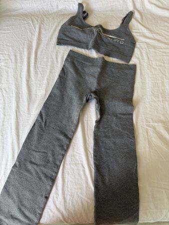 Track & Field Sports Bra and Leggings Set Grey Size S