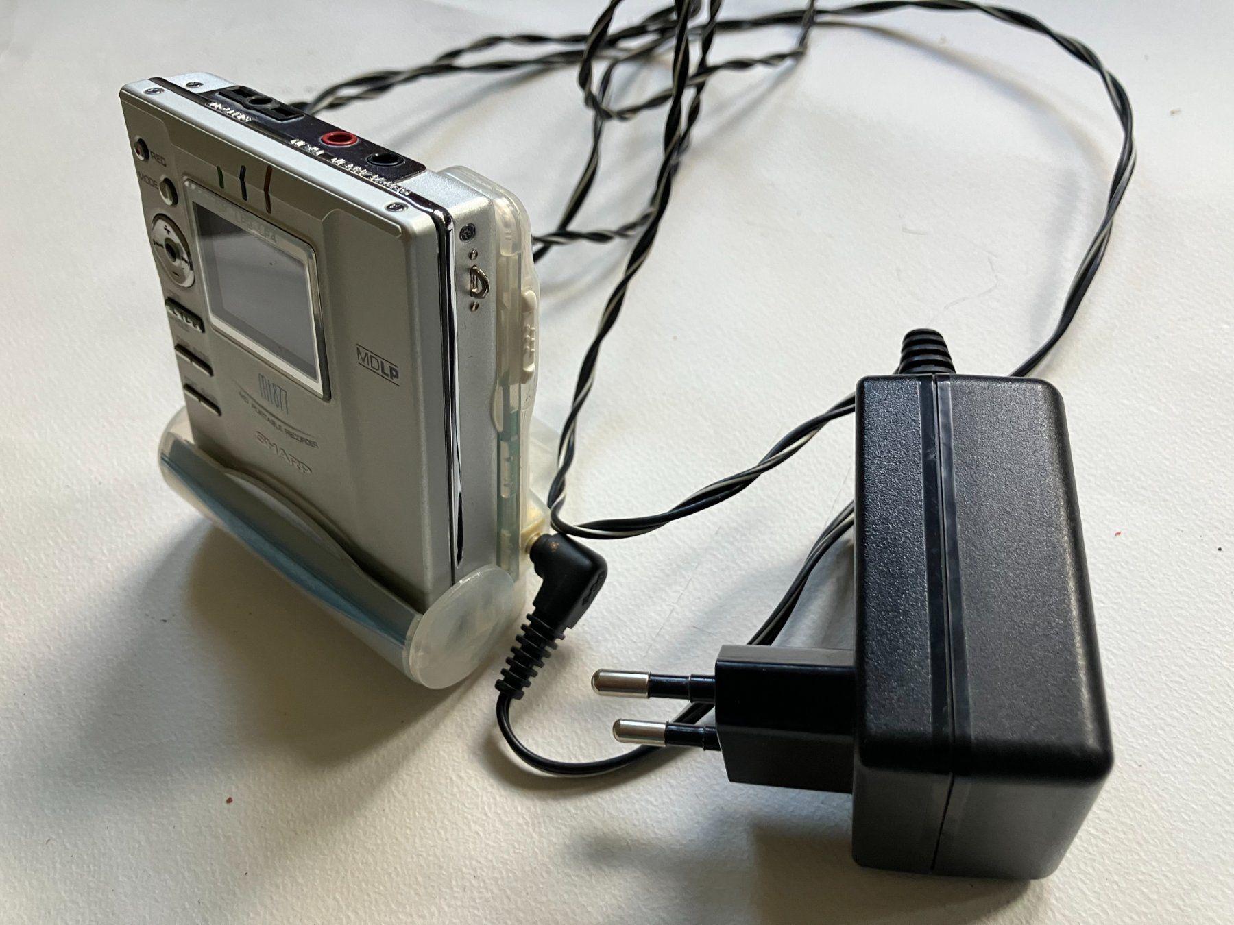 Minidisc: Minidisc Portable Recorder Sharp MT877 komplett mit Sony Mic – Usato da Aarau venduto da rol_mz8k 2