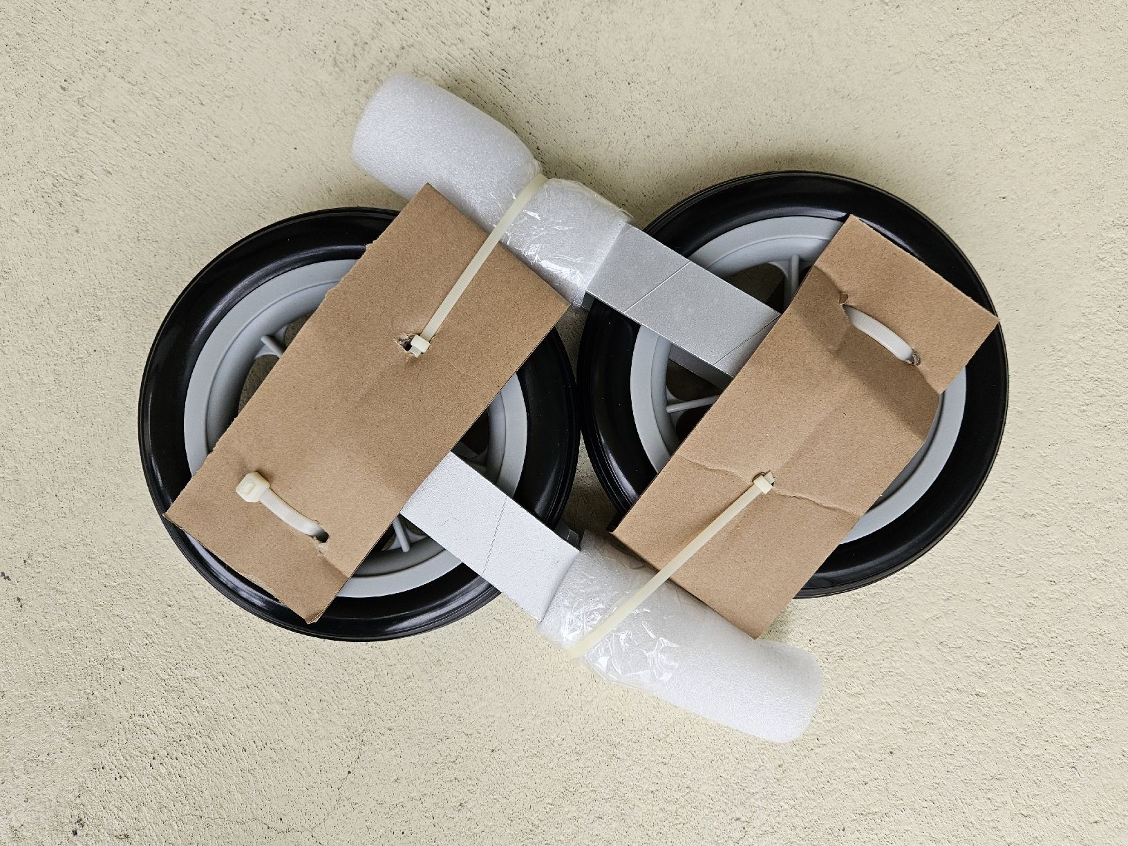 Thule Carrozzine: Thule Strolling Kit 20100209 Buggy-Set, ungebraucht – Nuovo e nell'imballaggio originale da Kreuzlingen venduto da chr_pfn9 2